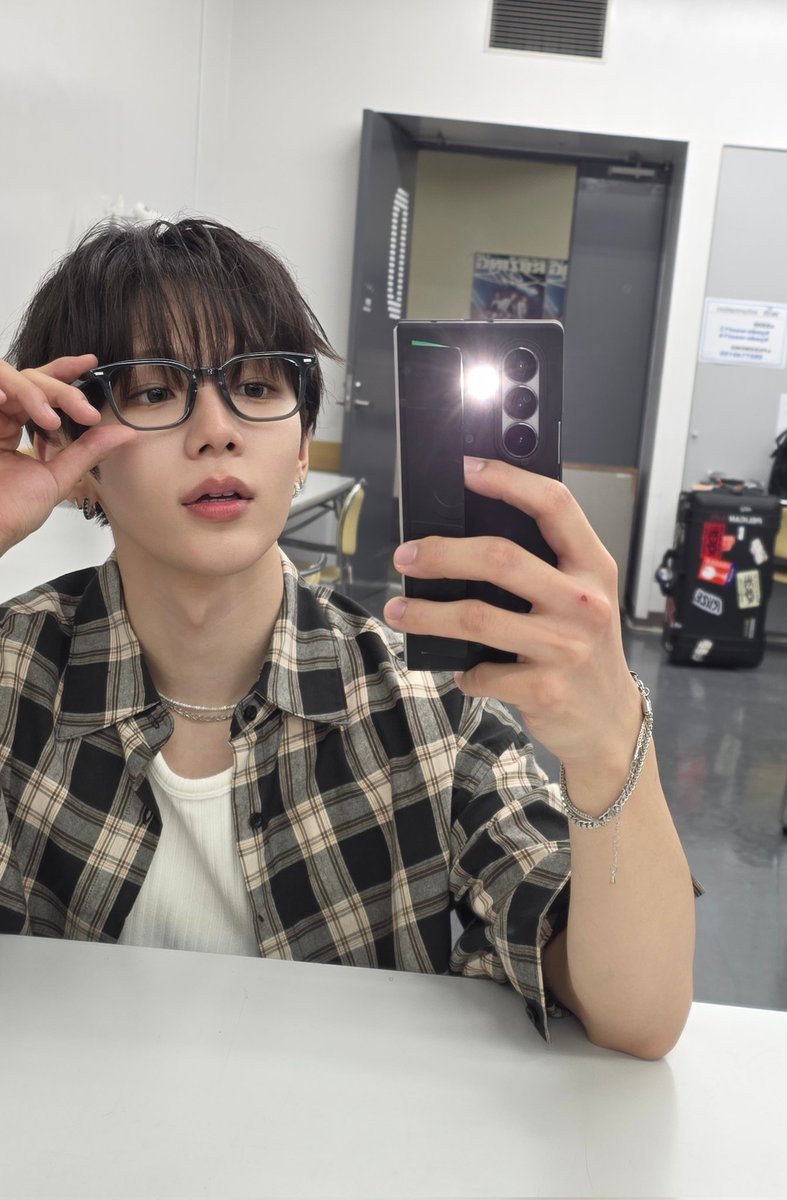 shotaroindo's tweet photo. 250826 #WEVERSEUPDATE

#SHOTARO WEVERSE POST UPDATE

"Fukuoka 2 hari juga penuh power❗💪
Benar-benar seru 👍
Senang banget bisa pergi lagi tahun ini
Terima kasih 🫶"

#쇼타로 #SHOTARO #ショウタロウ #将太郎 #RIIZE #라이즈 https://t.co/WtIKXnKDDY
