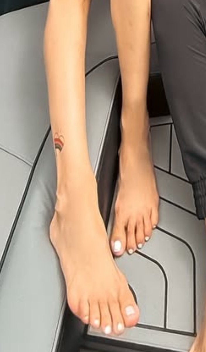 人妻靚腳趾腿型