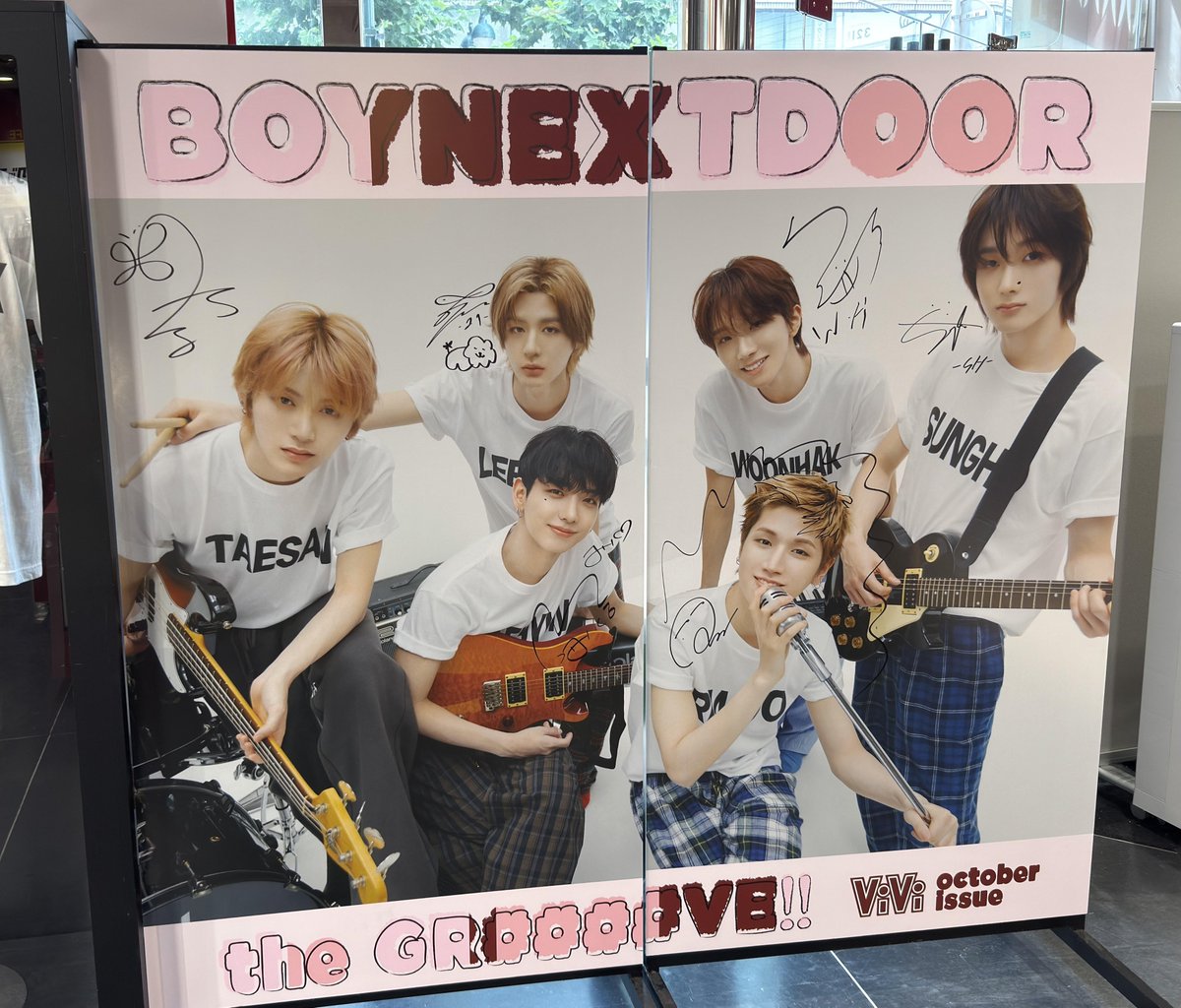 タワ渋kpop】 ／ #BOYNEXTDOOR 表紙 ViVi SPECIAL 2025年 10月号 ＼ 1F