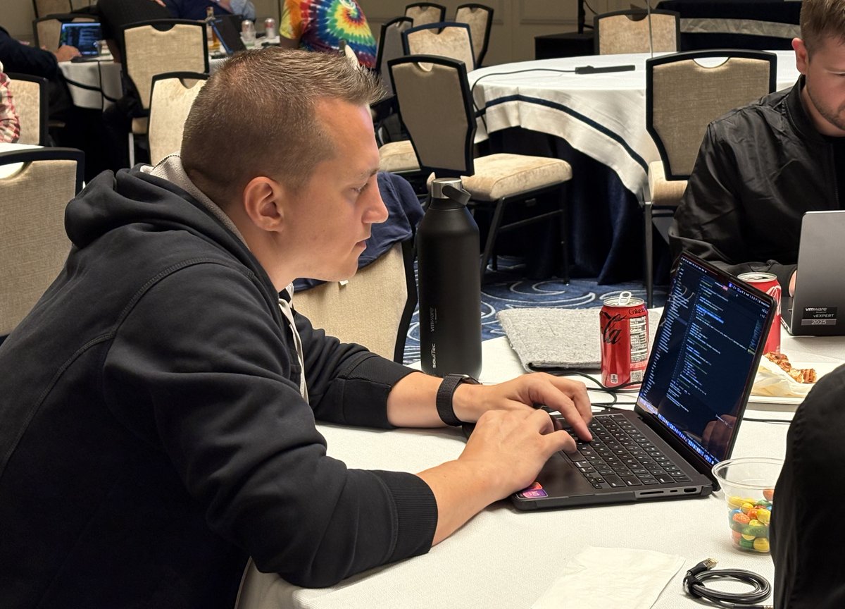 VMwareCommunity's tweet image. 🏆 This has been a great crowd; Let the judging (soon) begin! 
➤ Idea
➤ Implementation 
➤ Presentation
➤ Fun 
➤ Other 
#vmwarecode #vmwareexplore #vcommunity &lt;/&gt;👨💻{}🔹