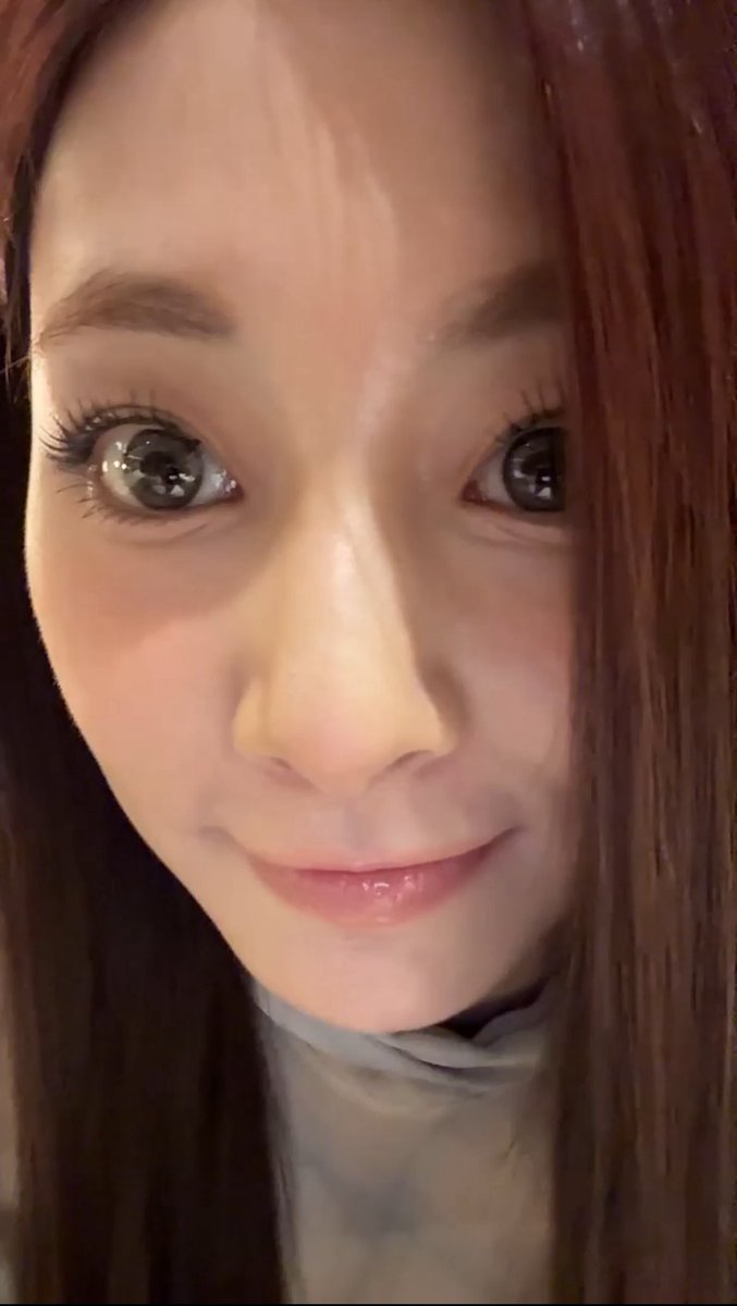 THE WAY TZUYU ENDED HER BBL LIVE 🥹🥹🥹

She’s such a babygirl😭