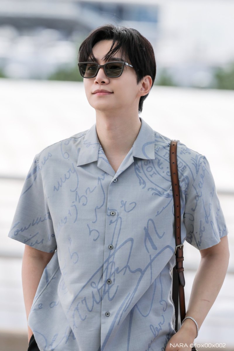 fox00x002's tweet photo. 귀여운 올해의 이나츠☀️

2025.08.26.
#LeeJunho #이준호 #李俊昊 #Berluti #벨루티 https://t.co/JCcS47lZKh