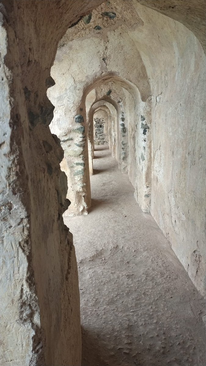 NadeemFayyaz8's tweet photo. History embedded in its crumbling stones; defying to yeild before the formidable forces yet no furore or complaint.
.
.
.
.
.
.
.
#kashmir
#Parimahal
#srinagar
#Nature
#Architecture https://t.co/RU6csOTs6u