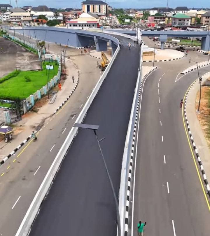 Looks like the new flyerover at Control post being constructed by Senator Hope Uzodimma is a one way traffic. 

It may not be that massive but would reduce the Control Post Traffic. 

Atall Atall na e worst. 

Congrats ndi IMO.