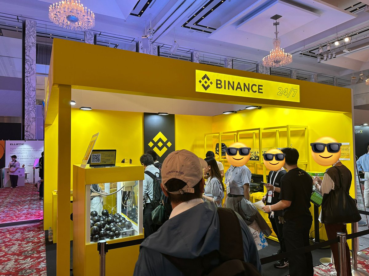 subarumanSP's tweet image. #WebX 今年は2日目にインして店番もしてる👨‍🔧
来場者が去年と比べて良い意味で一般の人が増えている気がするから、去年より知られつつあるのかなという印象!
取引所はでかいブース構えててやっぱり存在感ある〜
プロジェクトを知ってもらいたいところも出てるから、 #Symbol もいつかこのクラスの場に😌