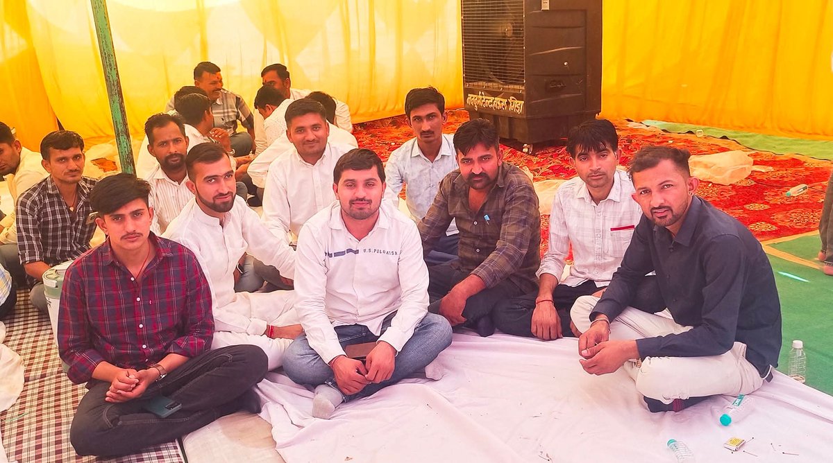 HanumanThakan's tweet photo. अजीज मित्र @RLPINDIAorg के मजबूत व कर्मठ कार्यकर्ता वीर तेजाजी कंप्यूटर (बाटाडू) संस्थापक ओजस्वी वक्ता @PremaRamSiyag_ को जन्म दिन की हार्दिक शुभकामनाएं।
#HBD #HappyBirthday #Batadu
#RLPBaytu #HB #RLP #RLPRajasthan #RLPMediaCell #TeamRLP https://t.co/2rjxGUuSvl