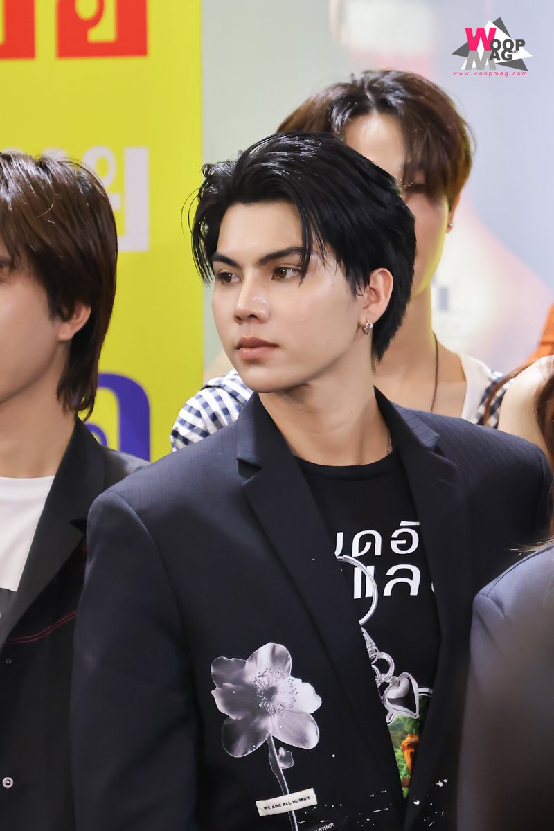 "ฟอร์ด ฐิติพงศ์" ในงาน "Siam Center #รักเธอประเทศไทย "
 
LOVEYOUTHAILAND X FORTFTS
#SiamCenter
#fortFTS