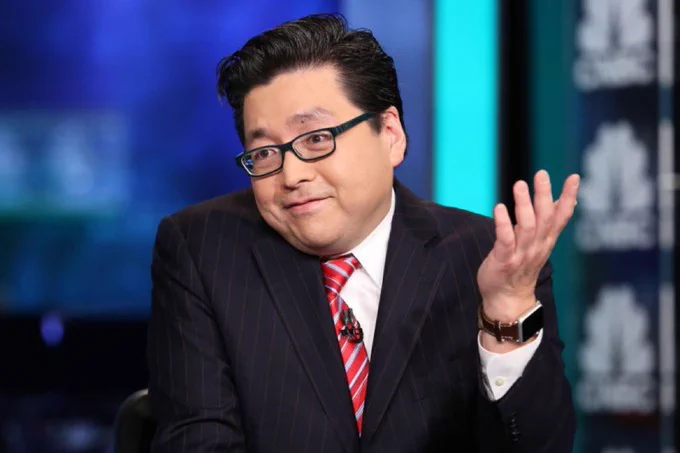 🔴ROVER: Tom Lee prevede un imminente minimo per il prezzo di Ethereum (ETH)