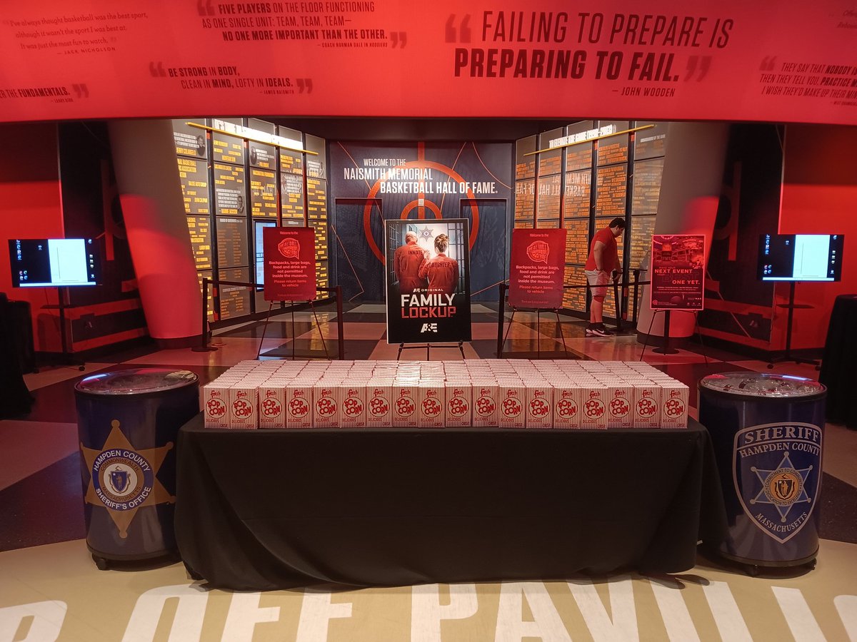 I attended my first ever red carpet premiere for the #FamilyLockUp series from A&amp;E highlighting the Hampden County Sheriff's department in Western Massachusetts 

So much more in the work and I can't wait to reveal when I can. 

Just extremely grateful for these opportunities