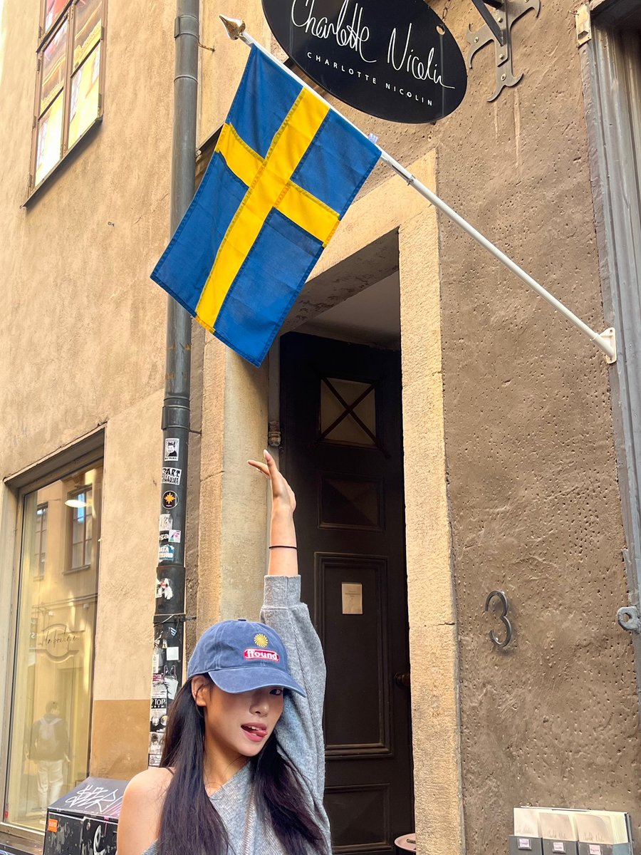 mimiirose_offcl's tweet photo. [#지아]

Thanks Sweden 🇸🇪❤️

#MIMIIROSE #미미로즈 #ミミローズ 
#JIA #ジア https://t.co/bGAWyjl2Xt