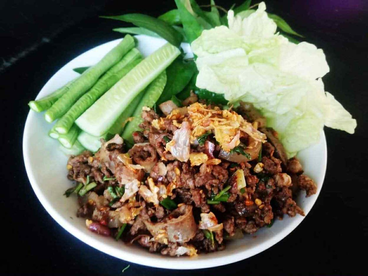 ฉันเกิดในคอกม้าเพราะไม่มีรถไปโรงบาล tweet media