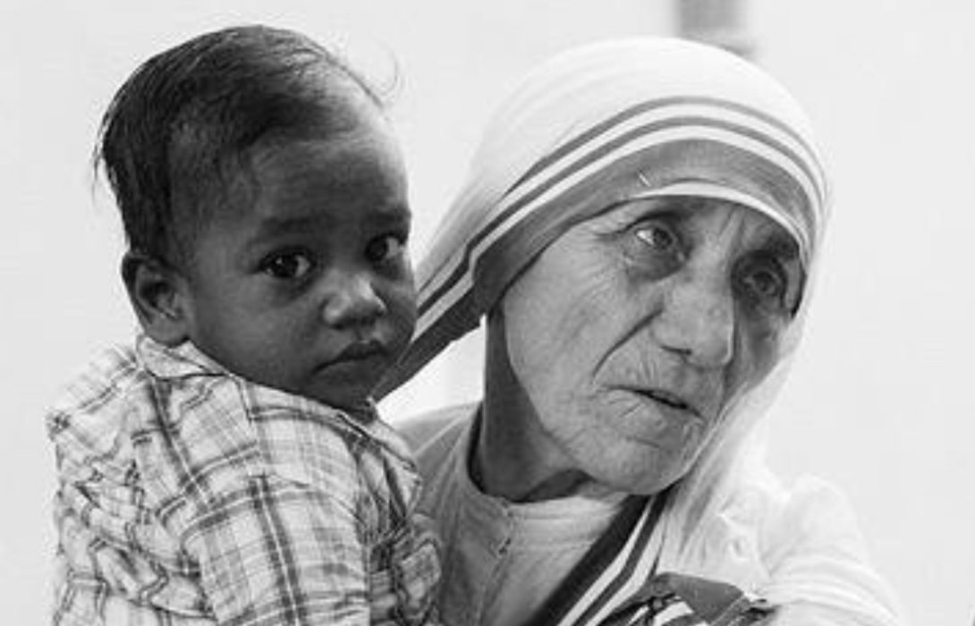 On her 115th birth anniversary, remembering a frail little woman in a blue &amp; white sari who stood for everything my city was about.
I have met her, and her empathy and capacity for love is beyond belief. I am not fussed whether she intervened on behalf of Jesus, Allah or Krishna.