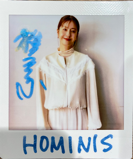 HOMINIS_edit's tweet image. 【#プレゼント🎁】

映画「ジュラシック・ワールド／復活の大地」大ヒット上映中！✨

#松本若菜  のサイン入りチェキを1名様に❕

📱応募方法
1⃣
@HOMINIS_edit

 をフォロー

2⃣この投稿をリポスト🔁

⏰締切
9月10日(水)23時59分

インタビューはこちら 👉
origin.hominis.media/category/voice…