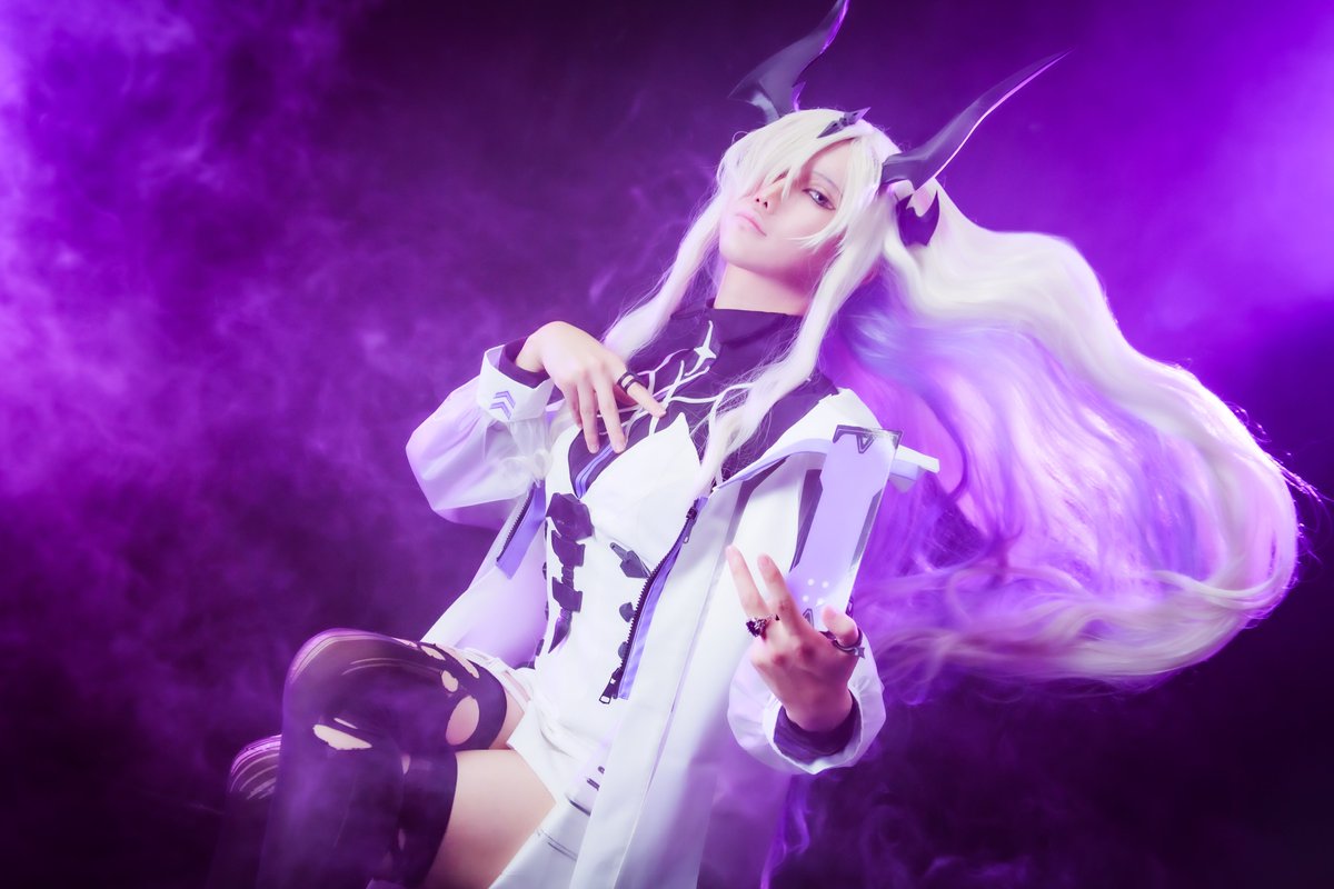 【Cosplay】明日方舟/アークナイツ

─ ネクラス (Necrass) ───────

　　　　　死火より出づ

──────────────────
Photo:<a href="/8after7korobi/">水槽学@凍っても8回起きる</a> 
#明日方舟　#アークナイツ　#Arknights