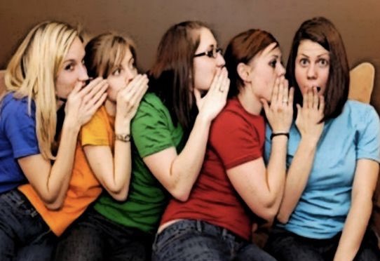 “#NonSoNulla”è la risposta da dare a chi sta dietro ai pettegolezzi.

📸 Pinterest