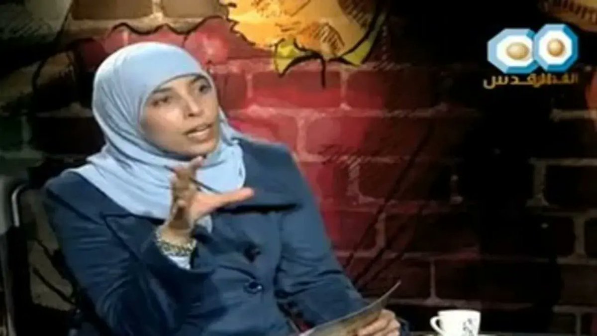 Ahlam Tamimi helped plan and execute the 2001 Sbarro bombing, killing 16 and wounding many more. Released in 2011, she's since lived in Jordan as a celebrity. Arnold Roth, whose daughter was one of the victims, writes on Jordan's refusal to extradite.

ideas.tikvah.org/mosaic/picks/j…