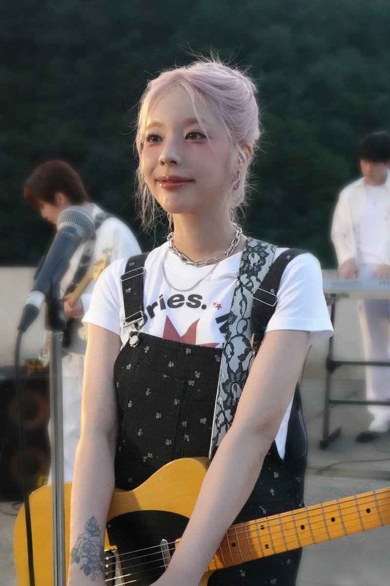 [📢]

250828 (목) Mnet 엠카운트다운 생방송 참여 안내

⏰시간 : 4:00 PM (KST)
📍장소 : 상암 CJ ENM 센터 앞 광장
💫인원: 15명

생방송참여를 희망하시는 바닐라분들은 해당 장소로모여주시기 바랍니다💚

*생방송 참여인원은 입장가능 인원이 아니며 현장에서 입장가능 인원이 확정될 예정입니다