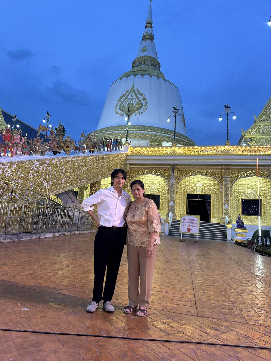 🙏🏻 ขอให้ทุกคนมีแต่ความสุขนะครับ ส่วนผมทำบุญเผื่อให้ทุกท่านแล้ว ขอให้ถูกหวยซักวัน #Beyourluve