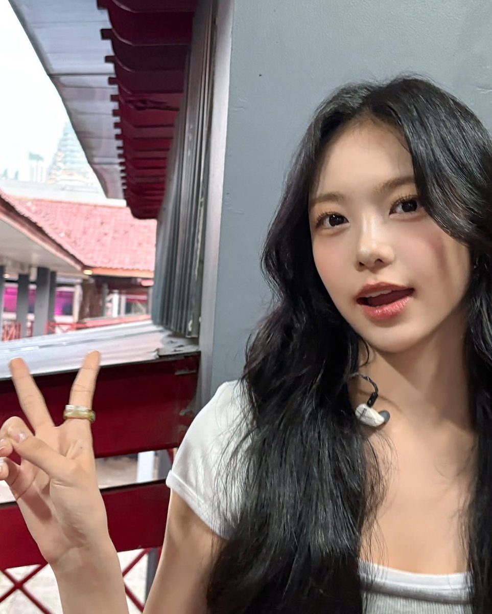 Hearts2Hearts GLOBAL (@theh2hglobal) on Twitter photo 250826 Hearts2Hearts Instagram Update - IAN
#Hearts2Hearts #ํ์ธ ํฌํ์ธ #H2H <a href="/Hearts2Hearts/">Hearts2Hearts</a> 250826 Hearts2Hearts Instagram Update - IAN
#Hearts2Hearts #ํ์ธ ํฌํ์ธ #H2H <a href="/Hearts2Hearts/">Hearts2Hearts</a>