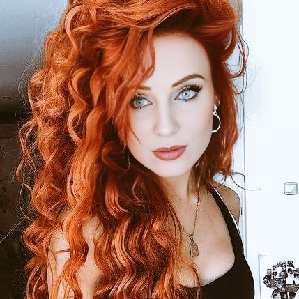 PiraticalLegend's tweet image. Tʜᴇ Bʀɪᴅᴇ ᴏғ Cᴀᴘᴛᴀɪɴ Hᴏᴏᴋ ᴀɴᴅ Lᴇɢᴇɴᴅ ᴏғ ᴛʜᴇ Cʀɪᴍsᴏɴ Isʟᴇ ᴛᴏ ʙᴇ ʙᴏʀɴ ᴀs ᴛʜᴇ Hᴇᴀʀᴛ ᴏғ ᴛʜᴇ Oᴄᴇᴀɴ.

𝕸𝖗𝖘. 𝕮𝖆𝖕𝖙𝖆𝖎𝖓 𝕳𝖔𝖔𝖐. 29.

-》Requested by James.

-》Mother of Hazel, CJ, Harry, Harriet Hook. 

-》Disney Villain Spouse.

-》❥ + ↺