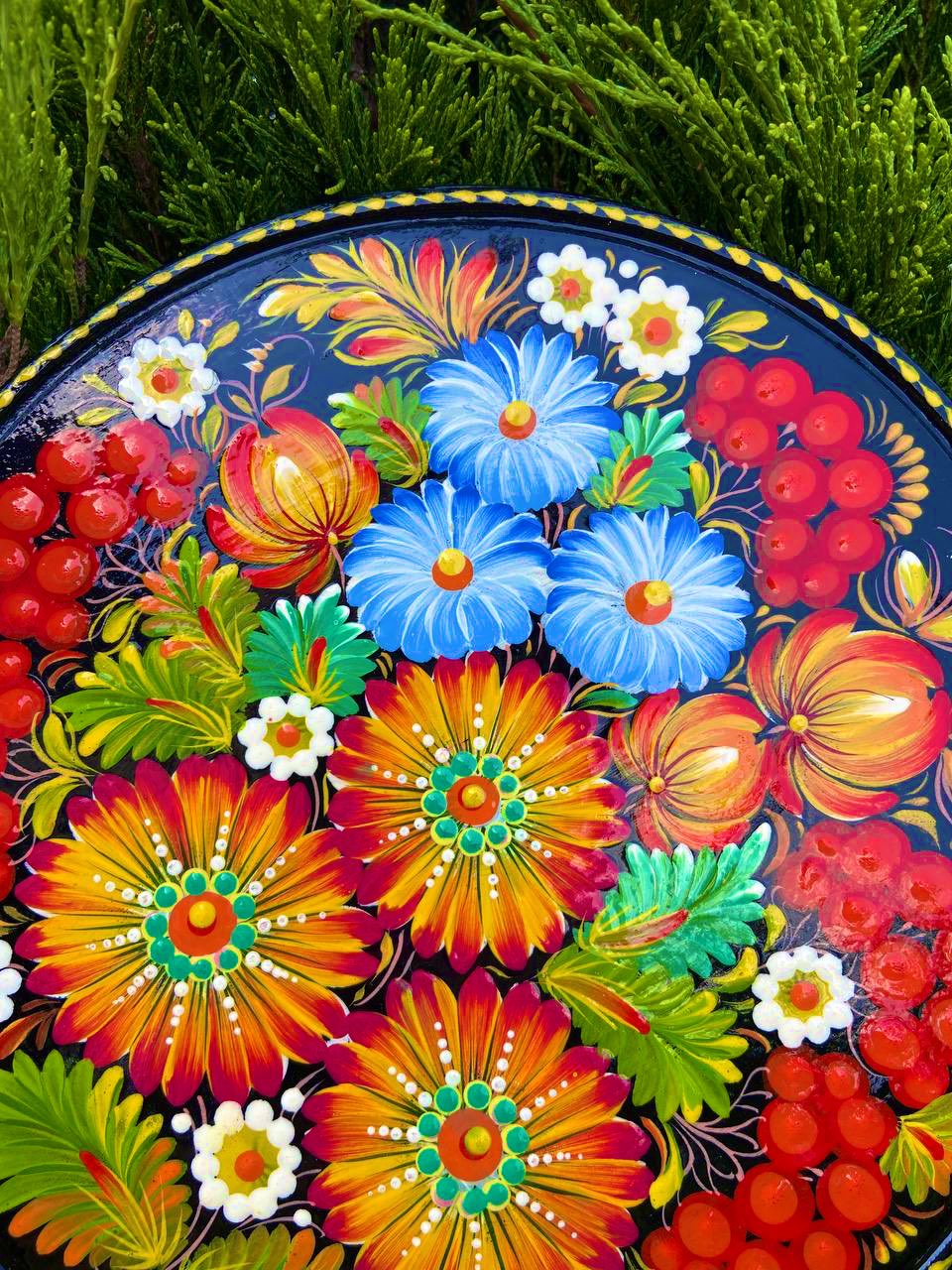 【ユネスコ】のペトリキウカ塗りプレート　アート　手描き　置物インテリア ユネスコ】ウクライナのペトリキウカ塗りのプレート（人間国宝