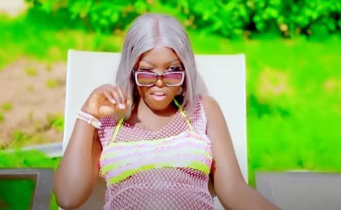 📌CLIP «FOUMOU DAAL BAXNA »
Arrêtée, Ndeye Maguette Ndiaye dite Bibiche risque gros
📌Malgré ses excuses, elle est visée pour trois infractions. 
#liberation 🗞️