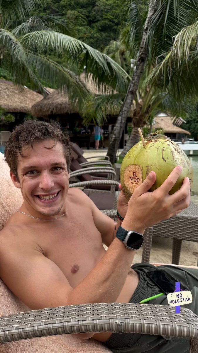 HotRacingDriver's tweet image. #SaschaFenestraz #hot #racing #abs #sixpack #shirtless #sexy #hotracingdriver