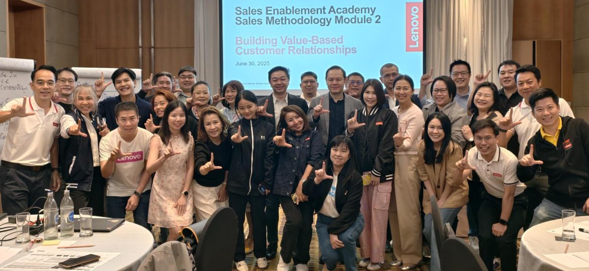 mattcodrington's tweet image. Our people drive results. Across APAC, Lenovo is building skills, leadership, and inclusion: AI &amp;amp; cloud training in Singapore, ANZ leadership +18%, Malaysia/Philippines engagement +22%. Investing in talent = real impact.