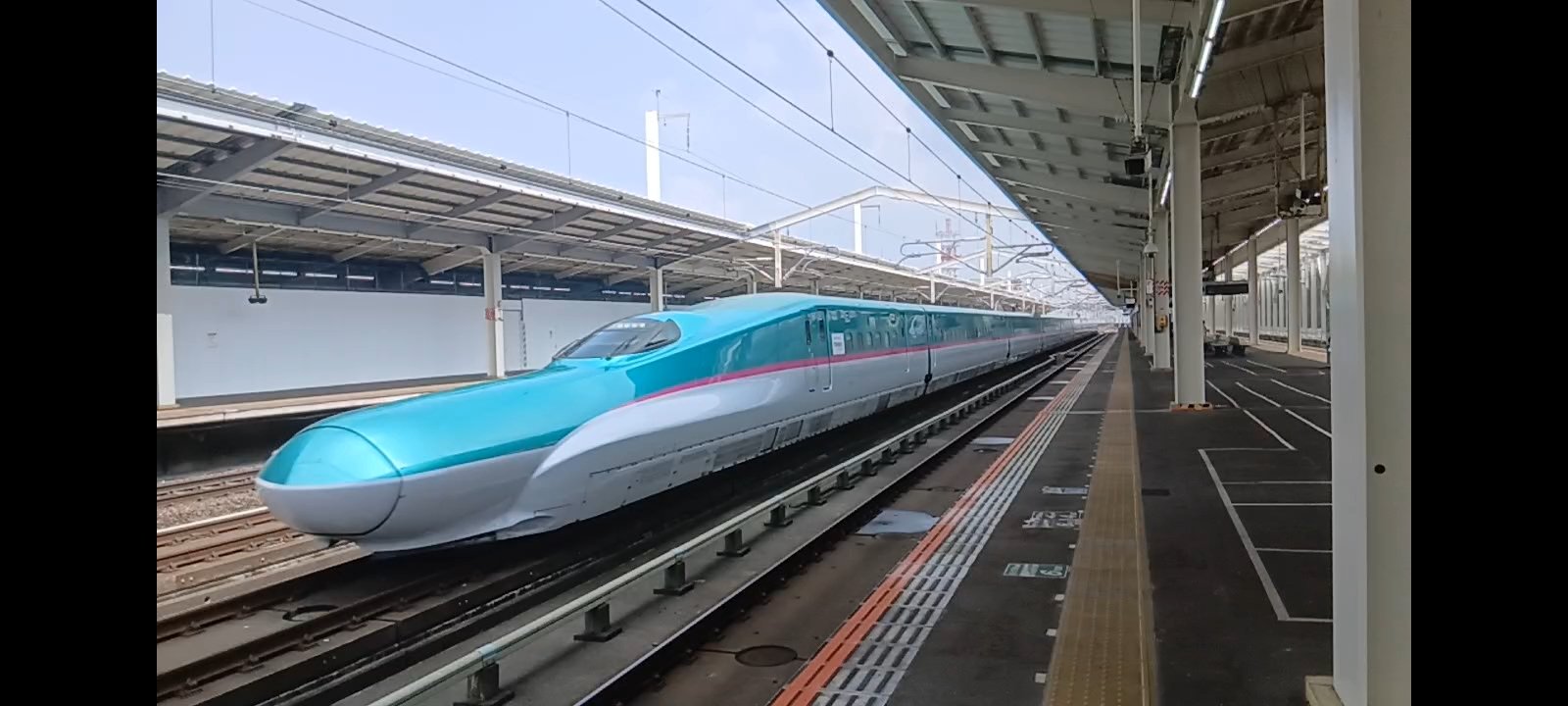 ゆうやJR鉄道乗務員 GaYI58hakAAaJpY.jpg