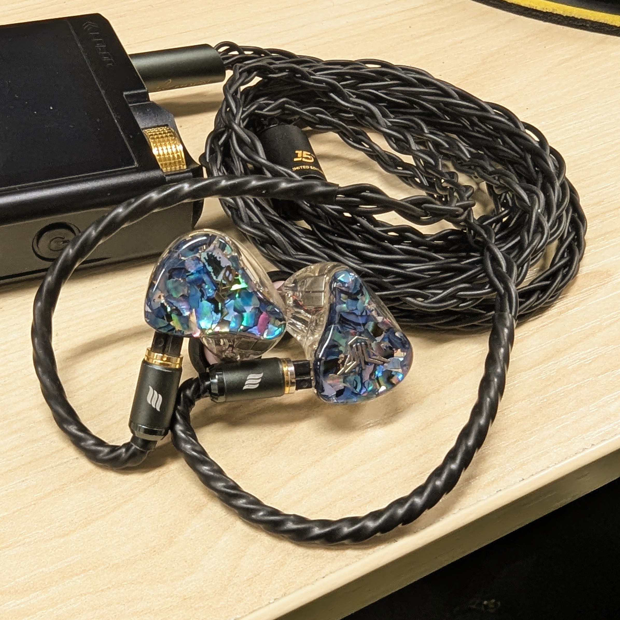 【美品】EFFECT AUDIO (エフェクトオーディオ) EFFECT AUDIO ブランドページ｜e☆イヤホン