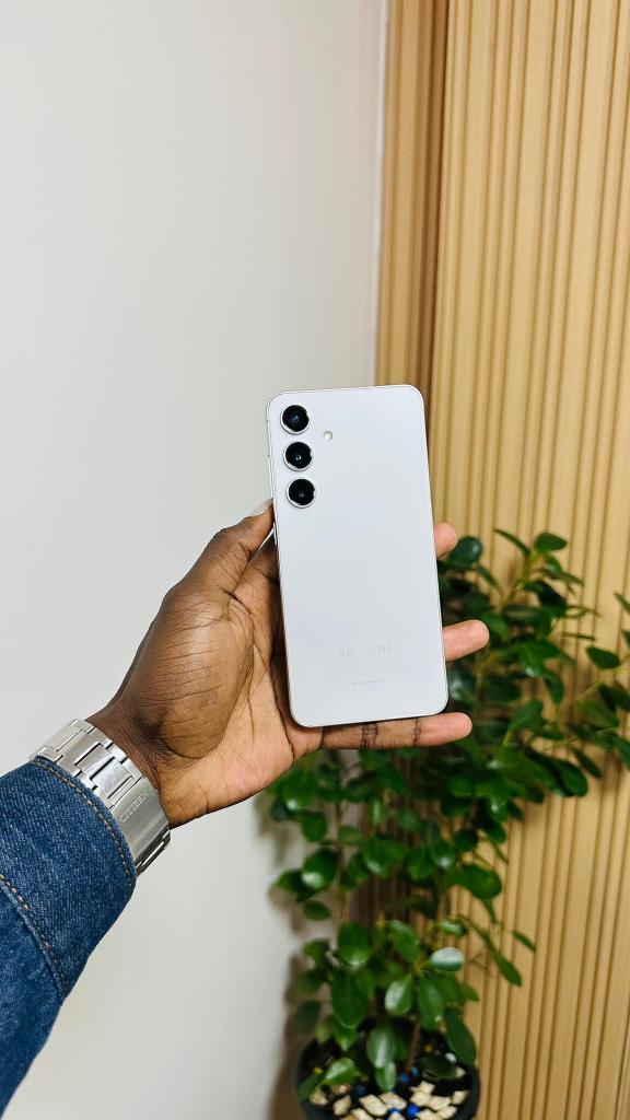 CHOBOS™ (@sangkip4) on Twitter photo Another day to remind you that <a href="/PhoneExpressKe/">Phone Express Kenya</a> always delivers and their after services are top Another day to remind you that <a href="/PhoneExpressKe/">Phone Express Kenya</a> always delivers and their after services are top