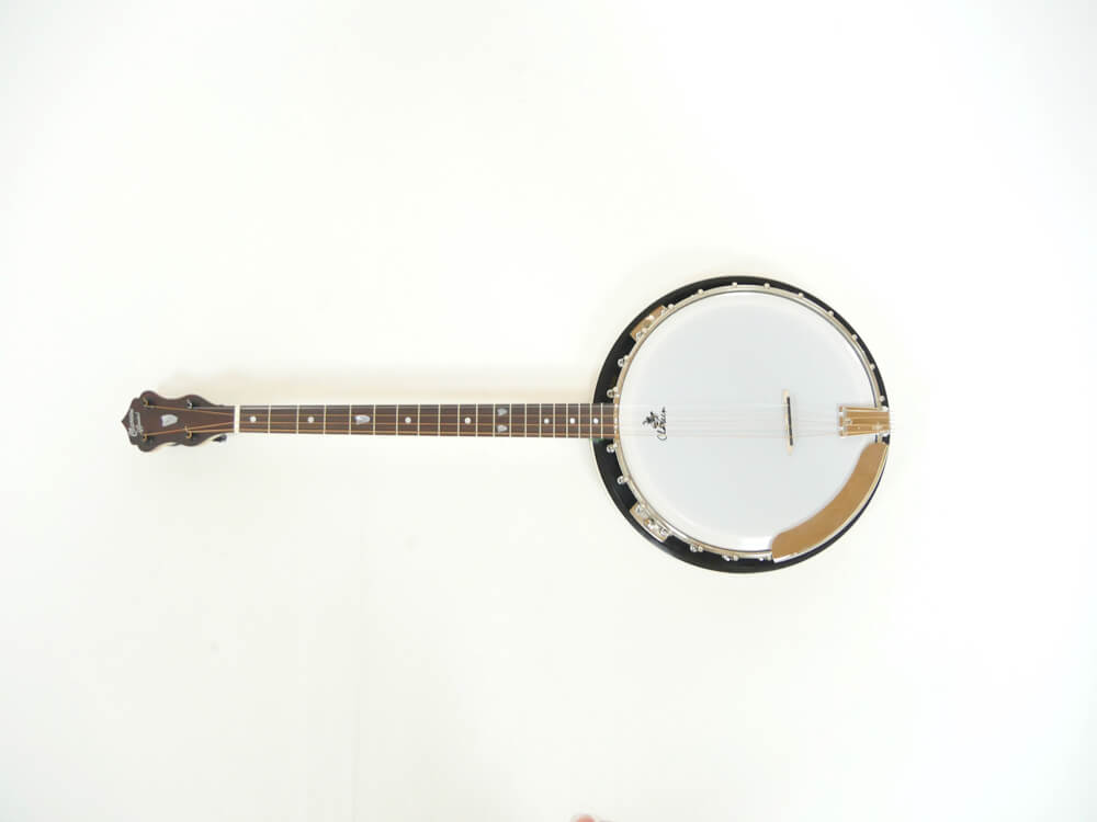 小坂弦楽器工房製アイリッシュハープや Musique Morneaux製アイリッシュフルートA管、Clareen製バンジョーなど、様々な中古・新古品の楽器が入荷しています！

celtnofue.com/store/used.html