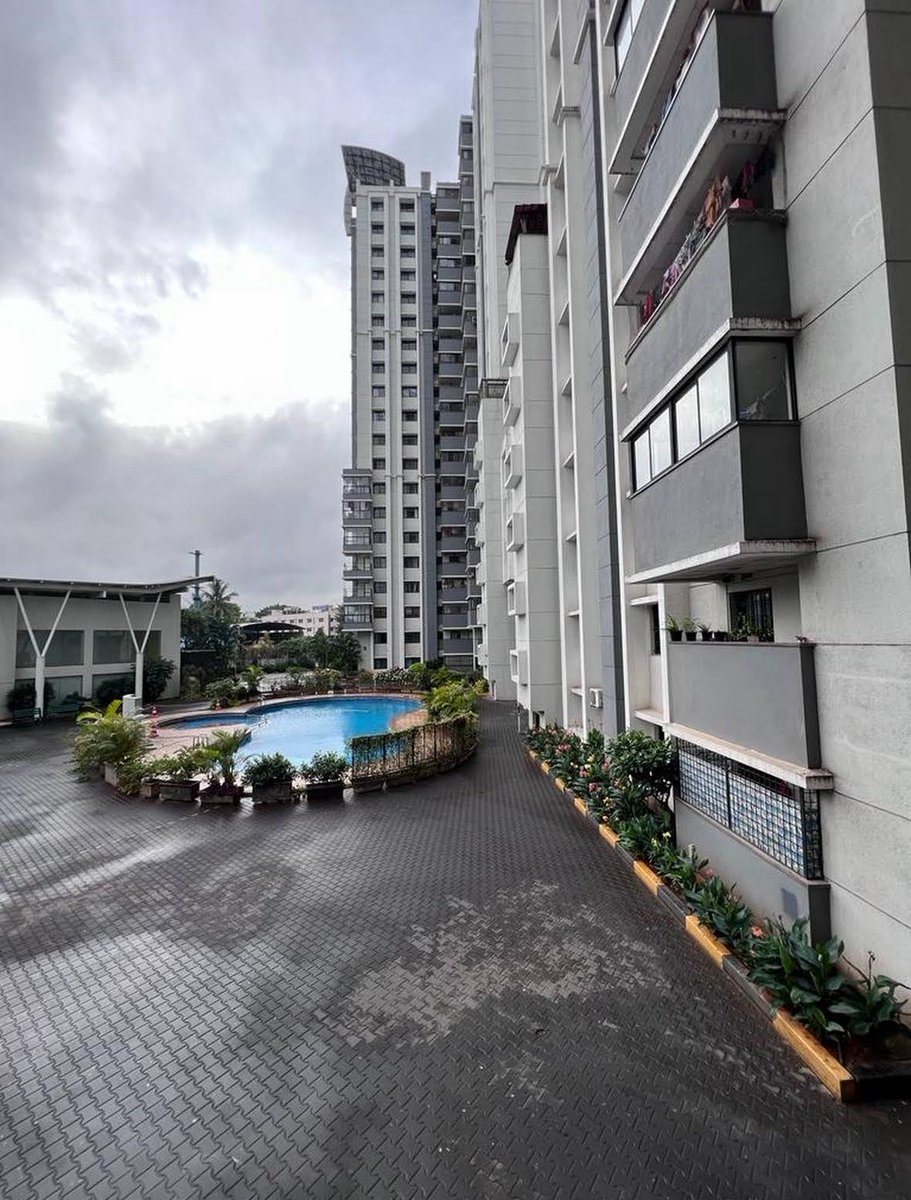 Ranook_xd's tweet image. We&apos;re looking for a replacement in a fully-furnished 3BHK (with minimal setup cost) in Sobha Magnolia, BTM Stage 1.

It&apos;s a gated society with all amenities like Gym, Tennis Court, In-door Badminton Court, Squash Court and more!

Current Rent: ₹19k/month
Security Deposit:…