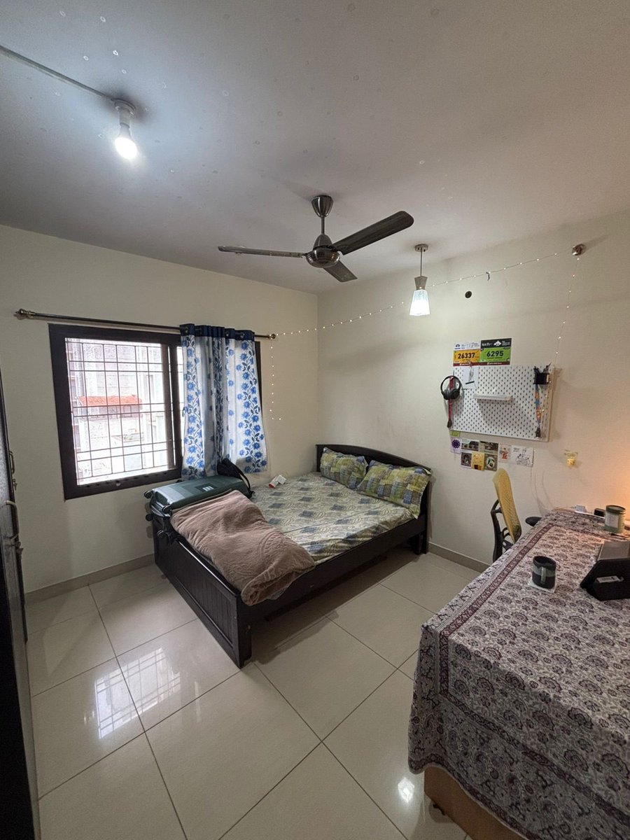 Ranook_xd's tweet image. We&apos;re looking for a replacement in a fully-furnished 3BHK (with minimal setup cost) in Sobha Magnolia, BTM Stage 1.

It&apos;s a gated society with all amenities like Gym, Tennis Court, In-door Badminton Court, Squash Court and more!

Current Rent: ₹19k/month
Security Deposit:…