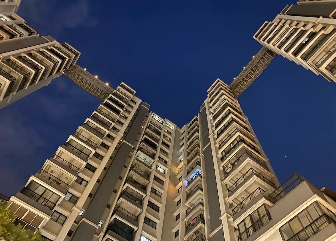 Ranook_xd's tweet image. We&apos;re looking for a replacement in a fully-furnished 3BHK (with minimal setup cost) in Sobha Magnolia, BTM Stage 1.

It&apos;s a gated society with all amenities like Gym, Tennis Court, In-door Badminton Court, Squash Court and more!

Current Rent: ₹19k/month
Security Deposit:…