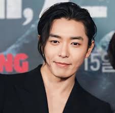 Nishitani's actor, Kim Jaeuck, is the first Korean actor to have a character modeled after them!