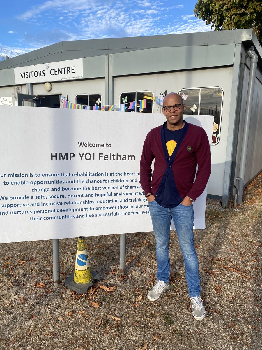 Greg McKenzie (@gregmcx1) on Twitter photo From reporting at Notting Hill Carnival for BBC News 🎥➡️ to running a T-shirt design workshop inside HMP Feltham today 👕✍🏽
I’m back in the community with my company <a href="/InsideOutPJT/">Inside Out Clothing Project UK</a> , helping young people unlock creativity, learn new skills and find positive pathways forward 🙌🏽✨ From reporting at Notting Hill Carnival for BBC News 🎥➡️ to running a T-shirt design workshop inside HMP Feltham today 👕✍🏽
I’m back in the community with my company <a href="/InsideOutPJT/">Inside Out Clothing Project UK</a> , helping young people unlock creativity, learn new skills and find positive pathways forward 🙌🏽✨