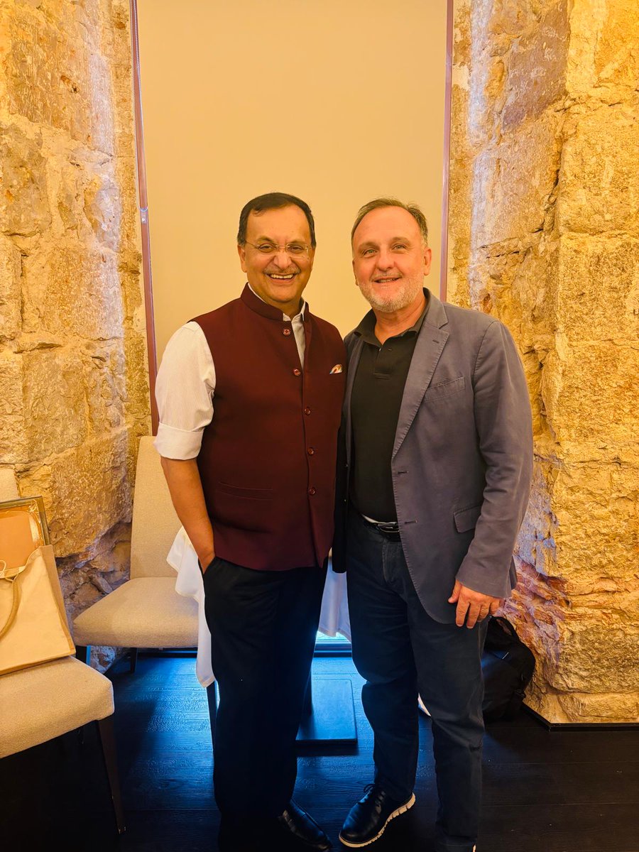 India in Spain (@indiainspain) on Twitter photo Amb <a href="/DineshKPatnaik/">Dinesh K. Patnaik</a> was given a farewell reception by the Mayor of Valladolid, <a href="/JesusJCarnero/">Jesus Julio Carnero</a>, with the Rector of <a href="/UVa_es/">Gabinete de Comunicación Universidad de Valladolid</a> Antonio Largo, Councillor for Tourism, Events and City Branding in <a href="/AyuntamientoVLL/">Ayto. de Valladolid</a> Blanca Jiménez, and President of <a href="/SpainFilm/">Spain Film Commission</a> Juan Manuel Guimerans Amb <a href="/DineshKPatnaik/">Dinesh K. Patnaik</a> was given a farewell reception by the Mayor of Valladolid, <a href="/JesusJCarnero/">Jesus Julio Carnero</a>, with the Rector of <a href="/UVa_es/">Gabinete de Comunicación Universidad de Valladolid</a> Antonio Largo, Councillor for Tourism, Events and City Branding in <a href="/AyuntamientoVLL/">Ayto. de Valladolid</a> Blanca Jiménez, and President of <a href="/SpainFilm/">Spain Film Commission</a> Juan Manuel Guimerans