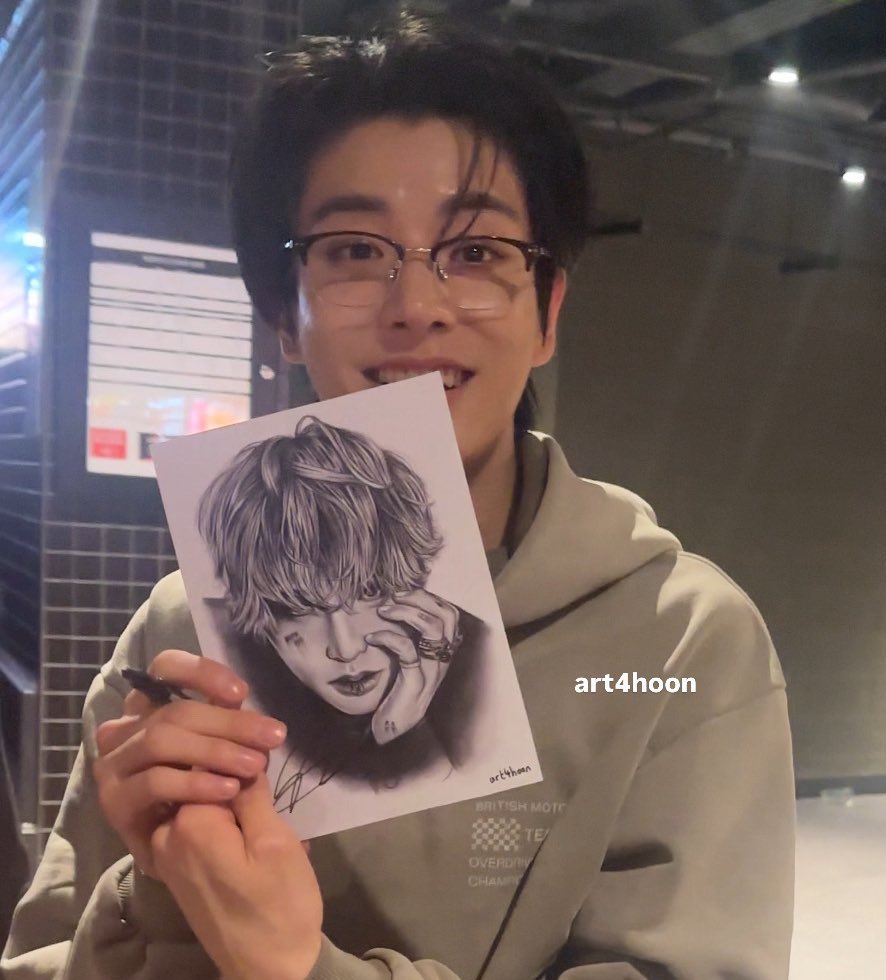 simjxk's tweet image. YALL HIS HAIR WE R LITERALLY GETTING LONG HAIRED JAKE BACK😭😭😭😭😭😭😭😭😭😭😭😭😭😭😭😭