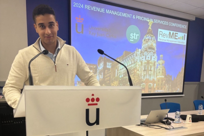 urjc's tweet photo. El doctorando Ismael Gómez Talal, reconocido a nivel internacional 👏

ℹ️ Noticia: https://t.co/Je6eiHypn0

#doctorando #urjc #premios #YoSoyURJC https://t.co/WFRXVT5Aas