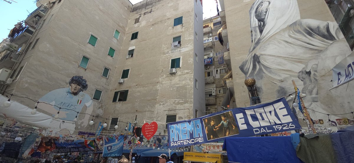 Nice walk around Naples, stumbled across the Diego Maradona shrine. Controversial individual, but undoubtedly a world class player on his day. One of the greatest.

#Maradona #Napoli #Naples #Italy