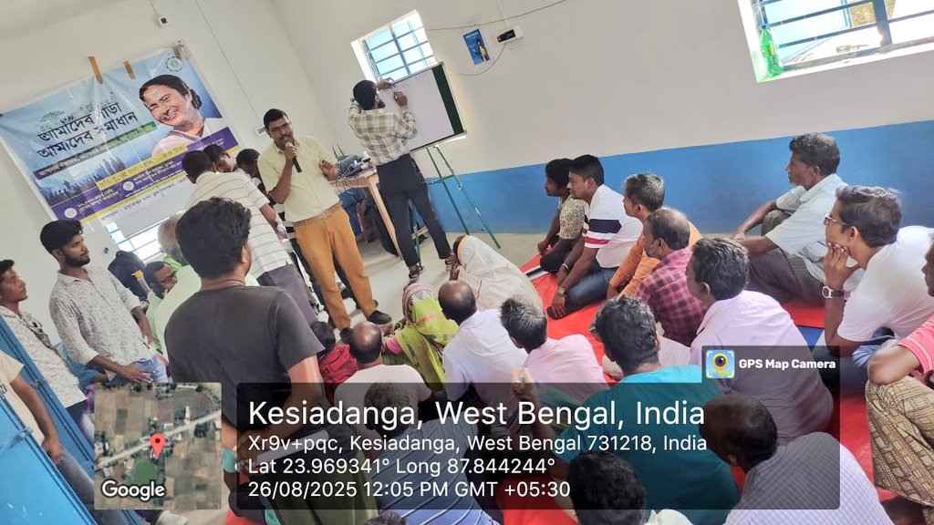 আমাদের পাড়া আমাদের সমাধান শিবিরে জনসাধারণের স্বতঃস্ফূর্ত অংশগ্রহণ। নিজেদের সমস্যা মতামত তুলে ধরছেন নিজেরাই। 
ময়ূরেশ্বর ২ ব্লক 
রামপুরহাট মহকুমা।।