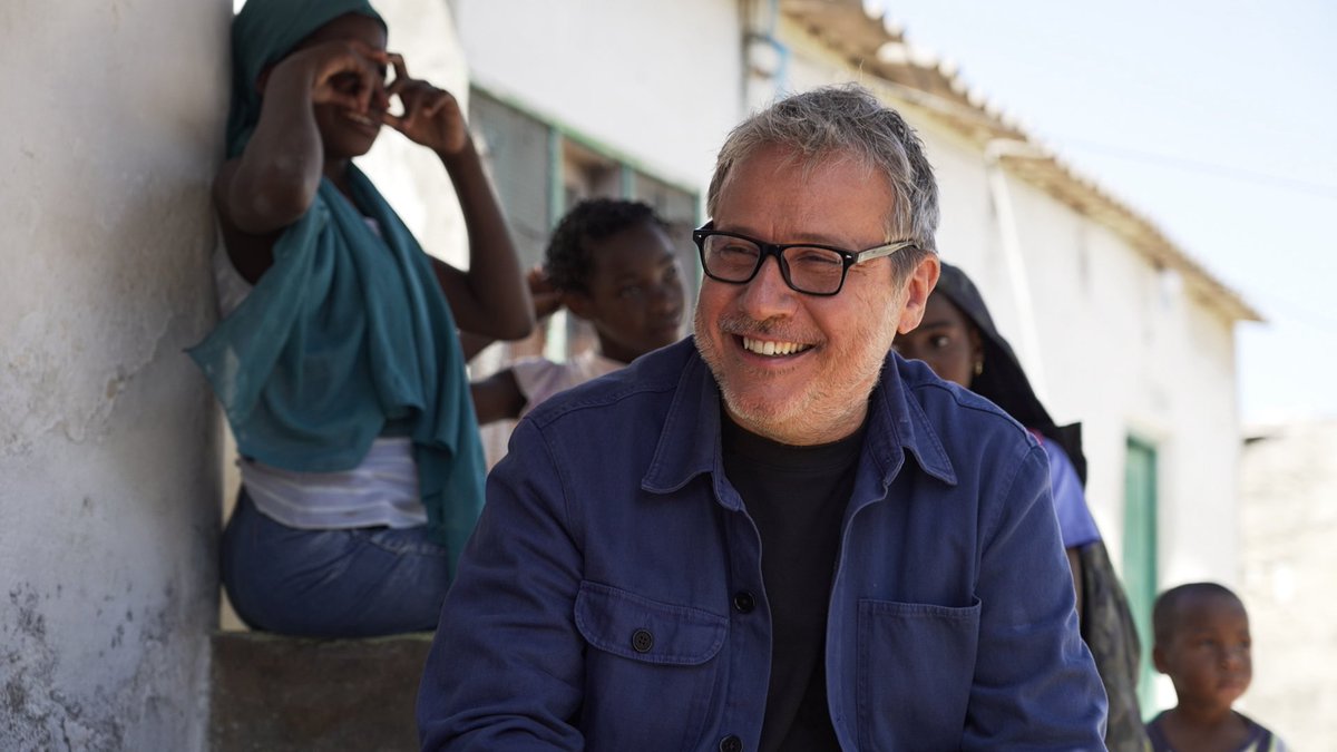 francetvpro's tweet photo. 📈#Audiences #France5
Belle performance hier soir pour l’épisode inédit Des trains pas comme les autres avec Philippe Gougler au Mozambique qui a réuni :
📍1 213 000 de tvsp
📍6,7% de PdA
RDV lundi prochain pour un nouvelle soirée #DTPCLA
▶️Dispo sur https://t.co/JqV7mXAoWY https://t.co/IzKJRFTLA1
