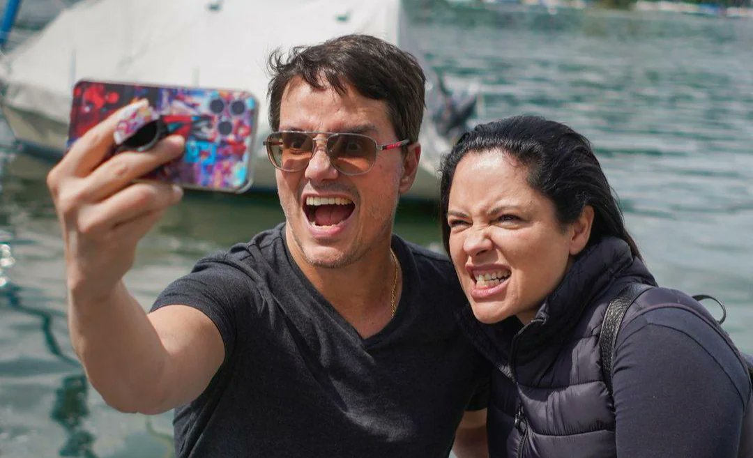 MemeirosM's tweet image. CHOCANTE! Peter e Andreza Jordan terminam casamento de quase 30 anos em anúncio surpreendente. 

#PeterJordan #AndrezaJordan #FimDoCasamento #Separação #30Anos #Celebridades

memeiros.com/2025/08/fim-pe…