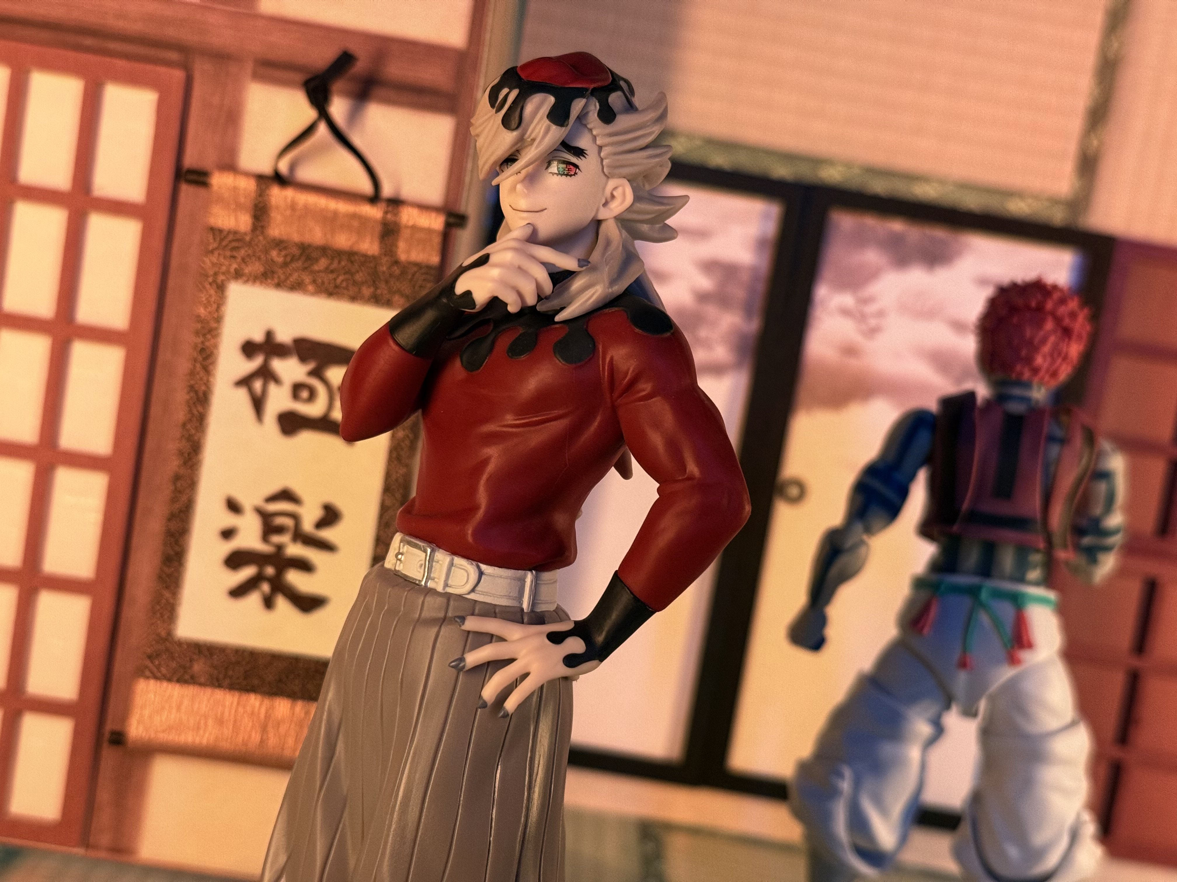 鬼滅の刃 フィギュア 鬼ノ装 拾肆の型 童磨 Amazon |