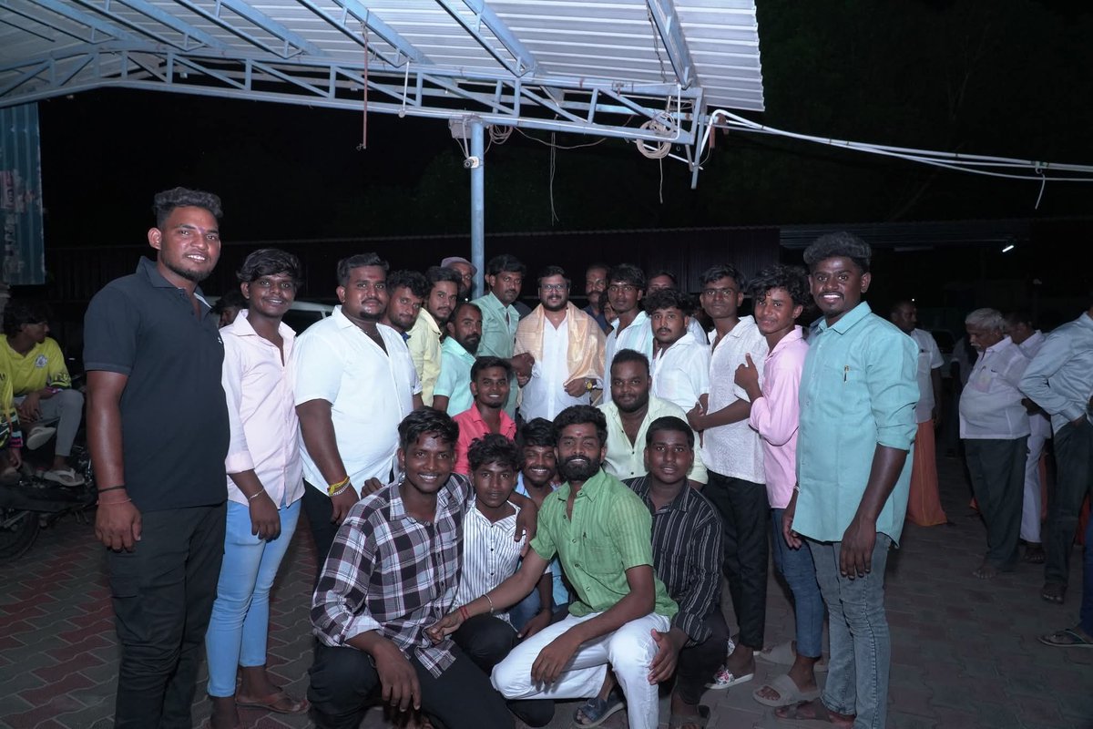 f1c830cb00334db's tweet image. உயர்திரு டாக்டர் RV.பரதன் BA.BL., அண்ணன் அவர்களை  திருச்சி தலைமை அலுவலகத்தில் சந்தித்தார்கள் 

#TMMS | #STMK | #Muththarayar_Community | #tamilnadupolitics  #Trichy_TMMS_STMK_HEAD_OFFICE 
#தமிழ்நாடு_முத்தரையர்_முன்னேற்ற_சங்கம்
#சிங்கத்_தமிழர்_முன்னேற்றக்_கழகம்