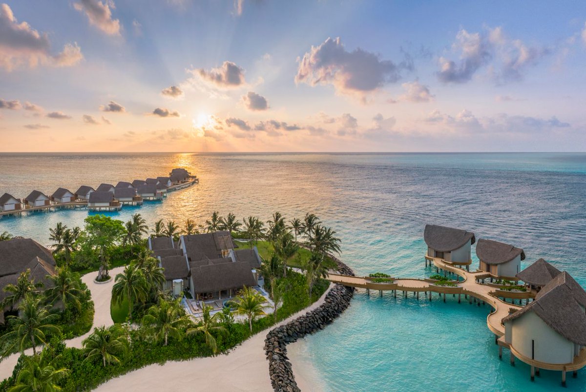 Nestled in the pristine lagoon of Kaafu Atoll, the JW Marriott Maldives Kaafu Atoll Island Resort is your sanctuary of serenity and luxury.  ✨ 🌴

This secluded island escape invites you into a world of sweeping Indian Ocean views.