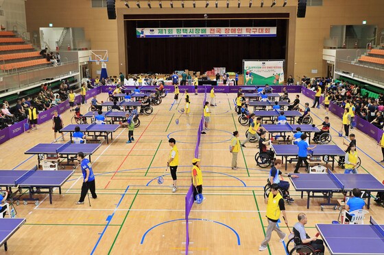 todaykin2021's tweet image. [평택시] 제1회 평택시장배 전국 장애인탁구대회 성황리 개최
#평택시 #장애인체육회 #장애인탁구 #평택시장배 #장애인스포츠
todaykin.com/14366