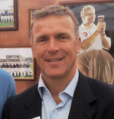 Delighted that Alec Stewart @stewiecricket will be Guest Speaker at our Autumn Awards Lunch on Thurs 6th November at The Union Jack Club  SE1 8UJ. £60 for Members, £80 for Guests including £20 credit towards membership of The Cricket Society. cricketsociety.org.uk/pages/Events