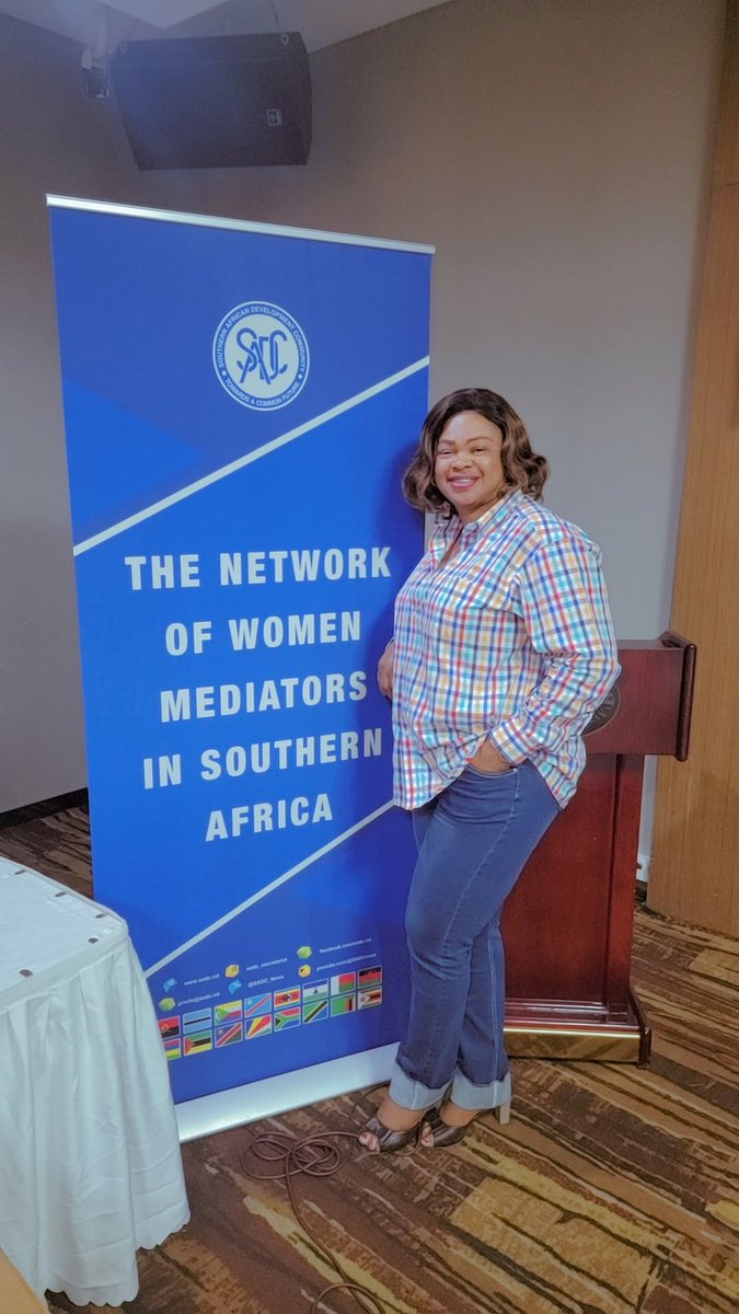 mathymous's tweet image. Mise en place du Réseau national femmes médiatrices de la @SADC_News au terme d'une formation de 5 jours sur la gestion des conflits et le rôle des femmes dans la médiation en RDC. @GerardMulimbi @JosephineMawete
@MNS_RDC @UEenRDC @SweAmbDRC @AmbSuisseRDC